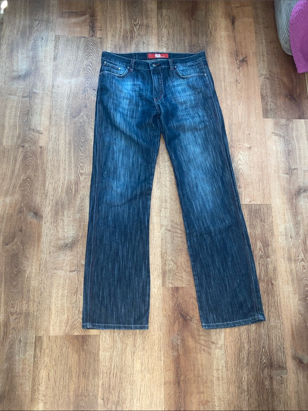 Men's Straight-Leg Jeans in Washed Blue